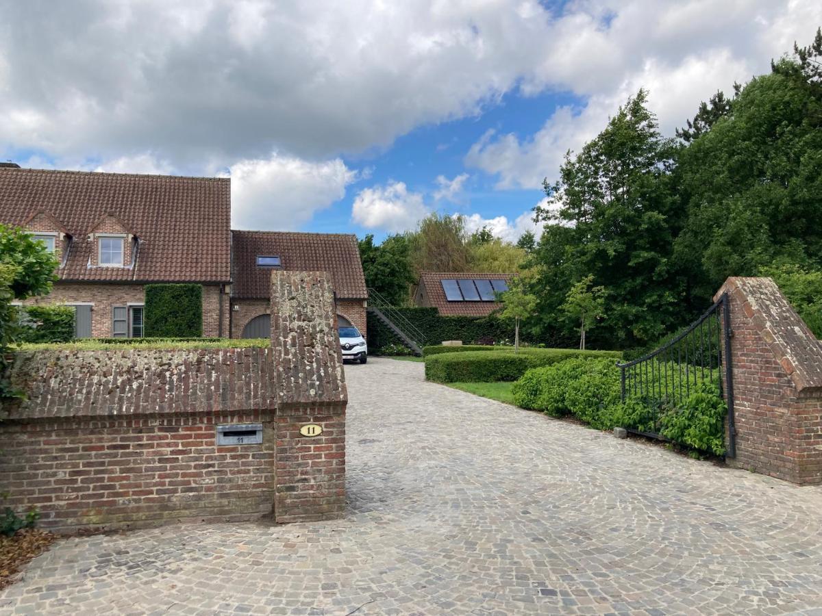 Rustig Appartement In Het Groen Met Terras Kontich Exterior foto